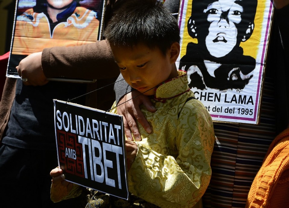 El menor fue llevado desde que era niño por China para que el gobierno designe al próximo líder tibetano. (AFP / Archivo)