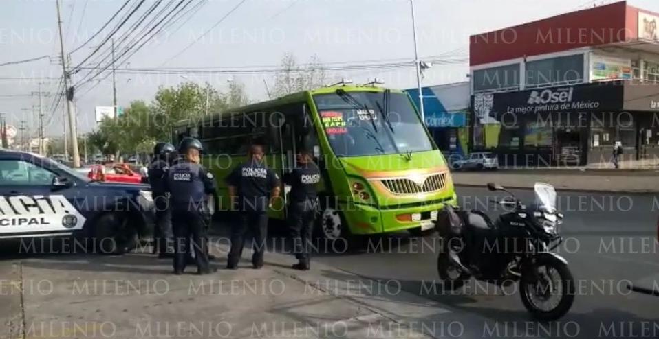 Los presuntos asaltantes descendieron sobre la Prolongación Reforma y la esquina con la calle Teziutlán. (Especial)