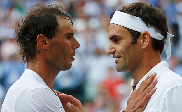 Rafael Nadal y Roger Federer (Reuters)