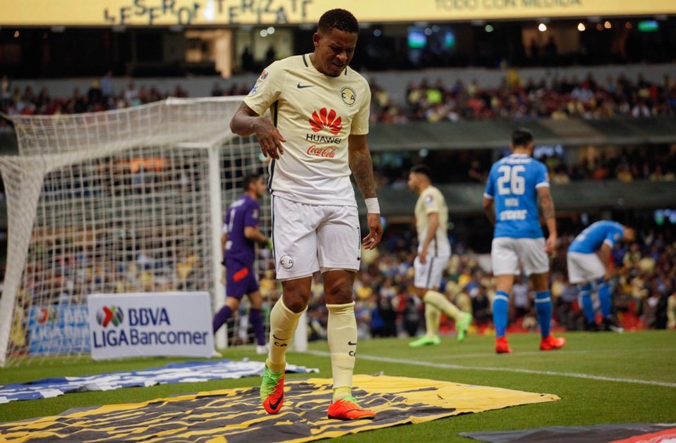 Michael Arroyo con el América (Imago7)