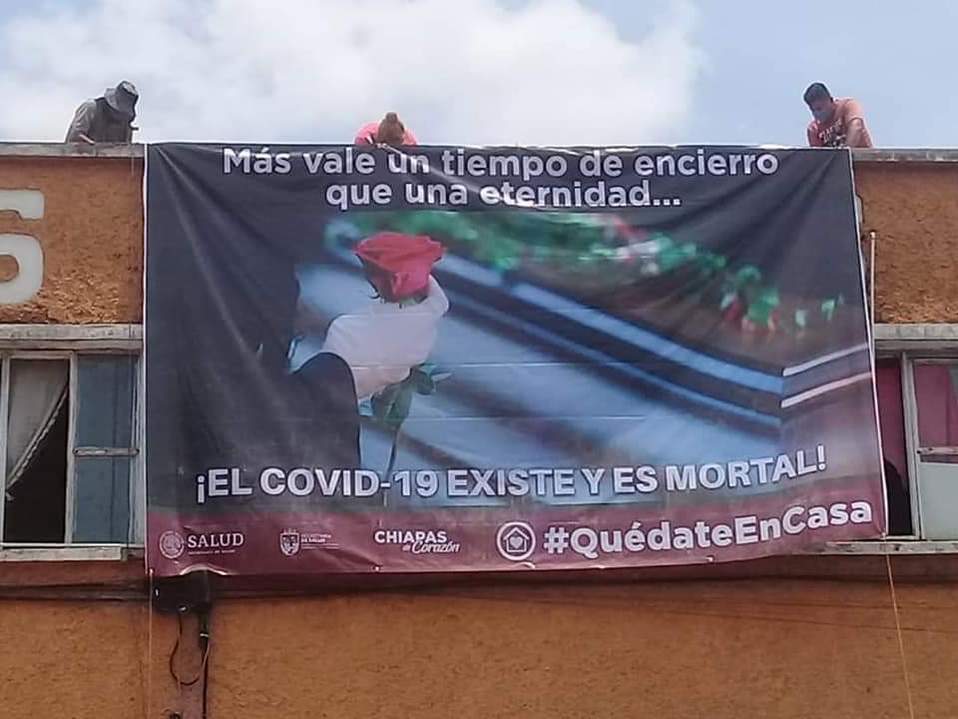 Los avisos se desplagaron en puntos con mayor afluencia en Tapachula. (Foto: Julio Navarro Cárdenas)