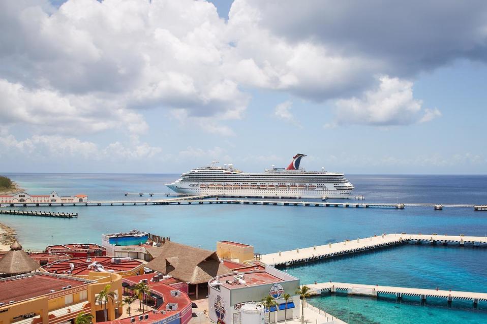 Será el segundo crucero que regresa a tripulantes mexicanos a Cozumel, en menos de una semana. (Foto: Alejandro Vázquez)