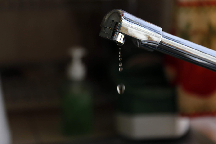 Desabasto de agua en Los Viñedos Torreón. (Rolando Riestra)