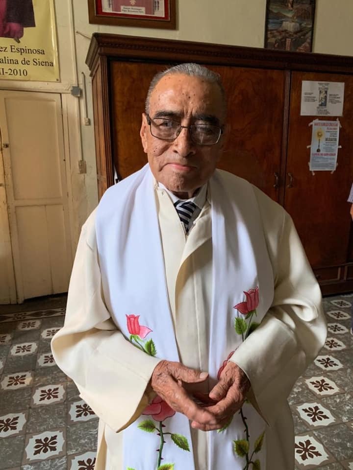 Ramírez Hernández es recordado en Quimixtlán porque promovió la electrificación de la población, la construcción de escuelas y templos. (Especial)