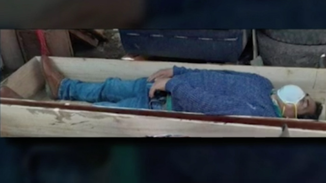 Alcalde finge estar muerto de covid-19 para evitar detención en Perú