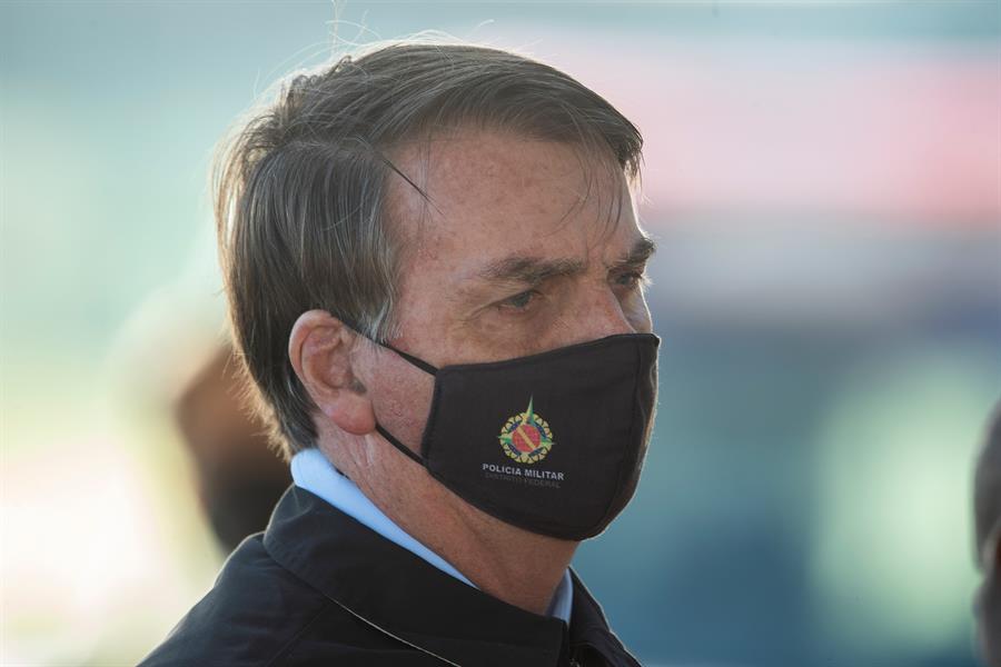 Los hijos de Bolsonaro habrían sido investigados por corrupción y propaganda de odio. (EFE)