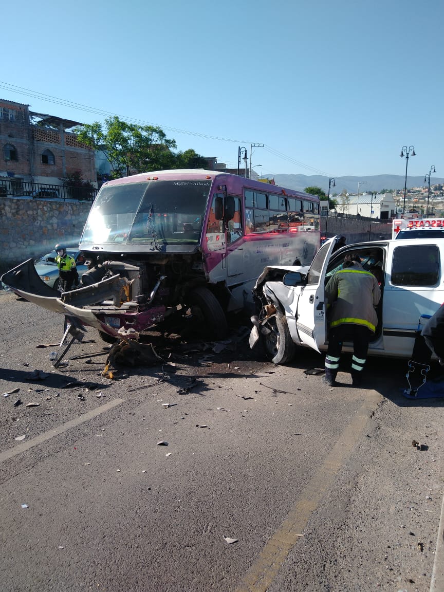 Deja 9 lesionados accidente automovilístico en San Miguel de Allende