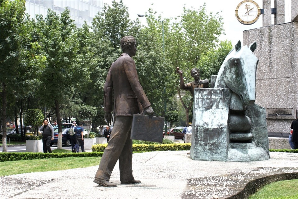 Destruyen obra de Miguel Peraza en Paseo de la Reforma (Cortesía: Miguel Peraza).