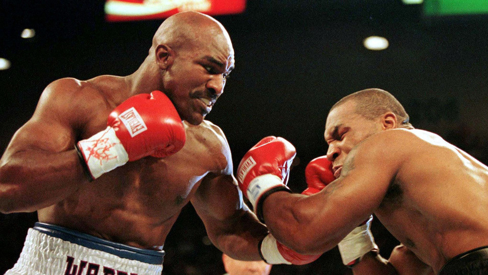 Evander Holyfield vs Mike Tyson (Reuters)