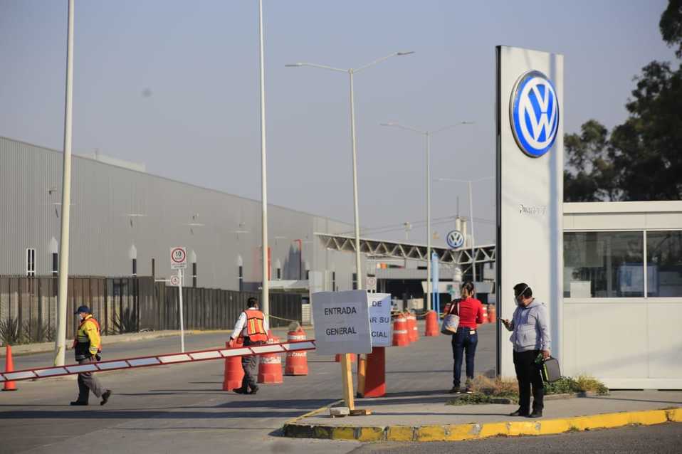 “Volkswagen de México ha realizado todos los esfuerzos necesarios para satisfacer los protocolos y requisitos en materia sanitaria". (Andrés Lobato)