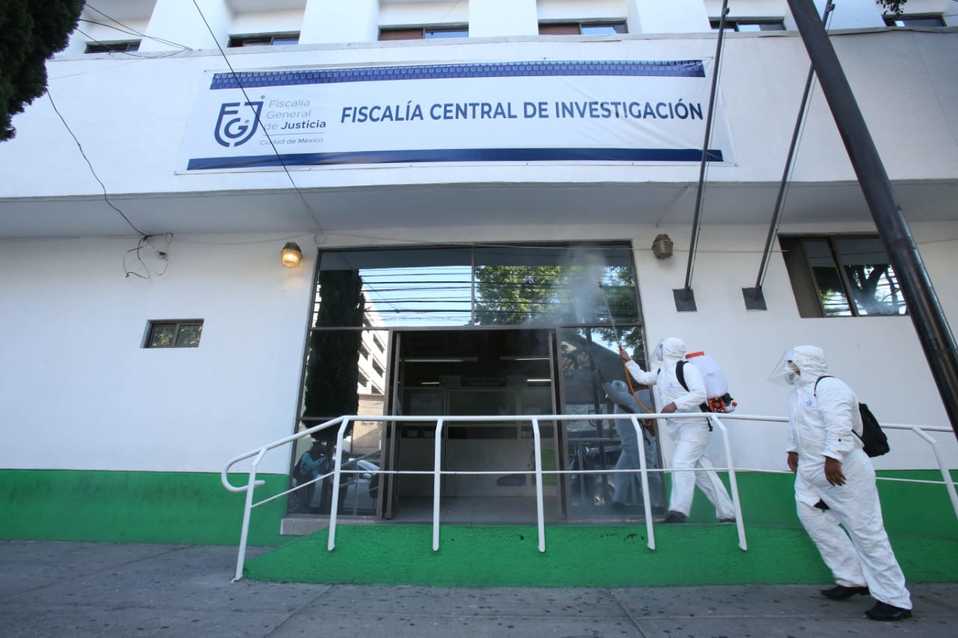 Personal de la Fiscalía aseguró que cuentan con medidas de sana distancia, cursos en línea e información constante sobre el coronavirus. (Juan Carlos 