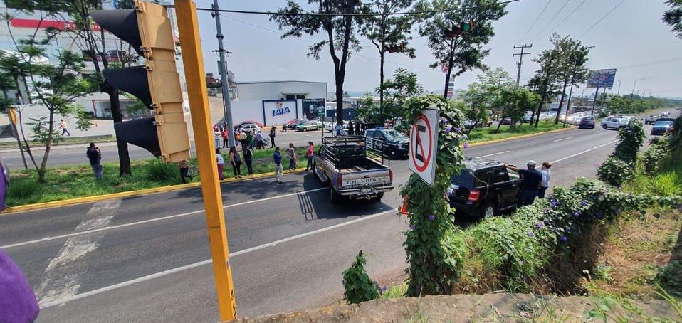 Los comerciantes afirmaron que no les avisaron sobre la medida. (Foto Isabel Zamudio)