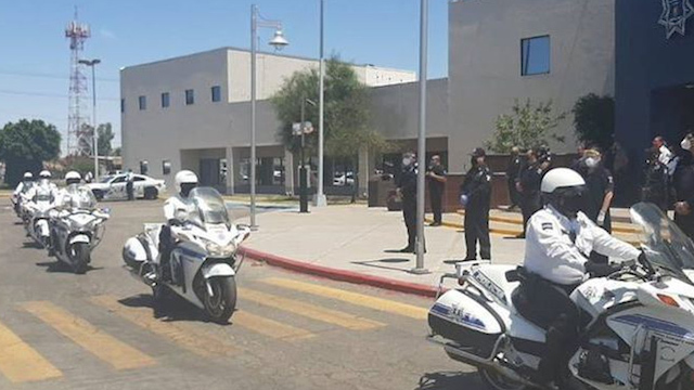 Muere por covid-19 policía municipal en Baja California