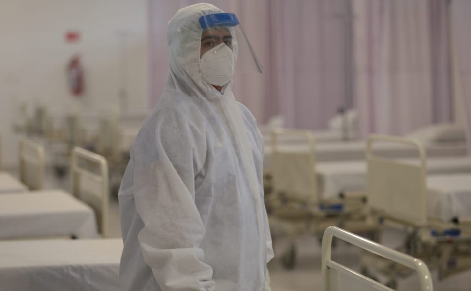 A nivel mundial se han registrado más de 200 agresiones a personal médico e inmuebles relacionadas con el coronavirus. (Jesús Quintanar)