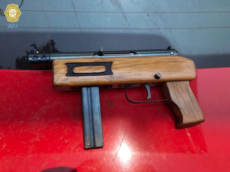 La víctima presentaba un impacto de arma de fuego en el muslo izquierdo./ Especial