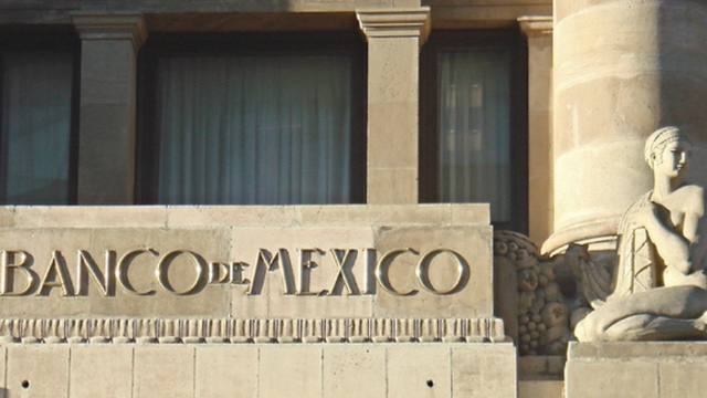Banxico prevé desplome del PIB de hasta 8.8%