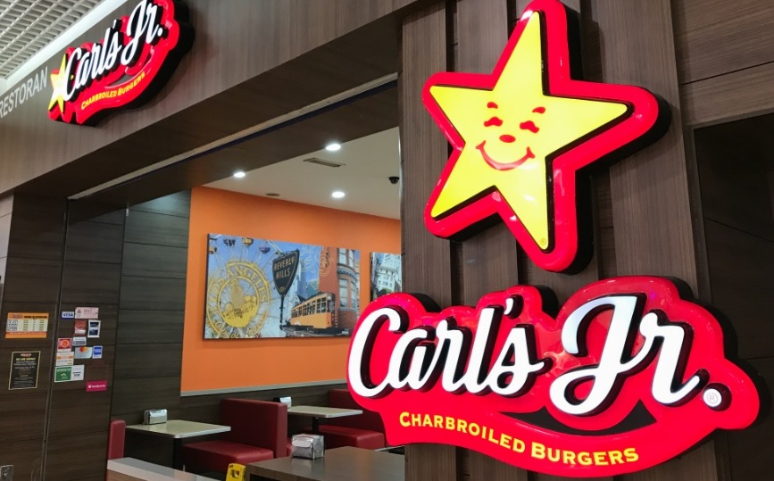 Carls Jr. Así funciona la promoción de hamburguesas a un peso Grupo