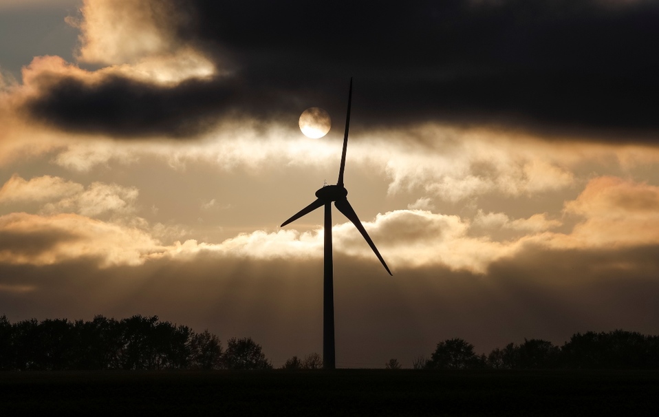 Las energías renovables se volvieron más asequibles en los últimos años. (Reuters)