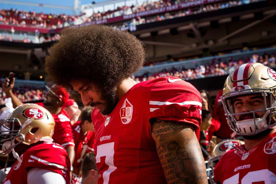 Colin Kaepernick, ex mariscal de campo de la NFL (Reuters)