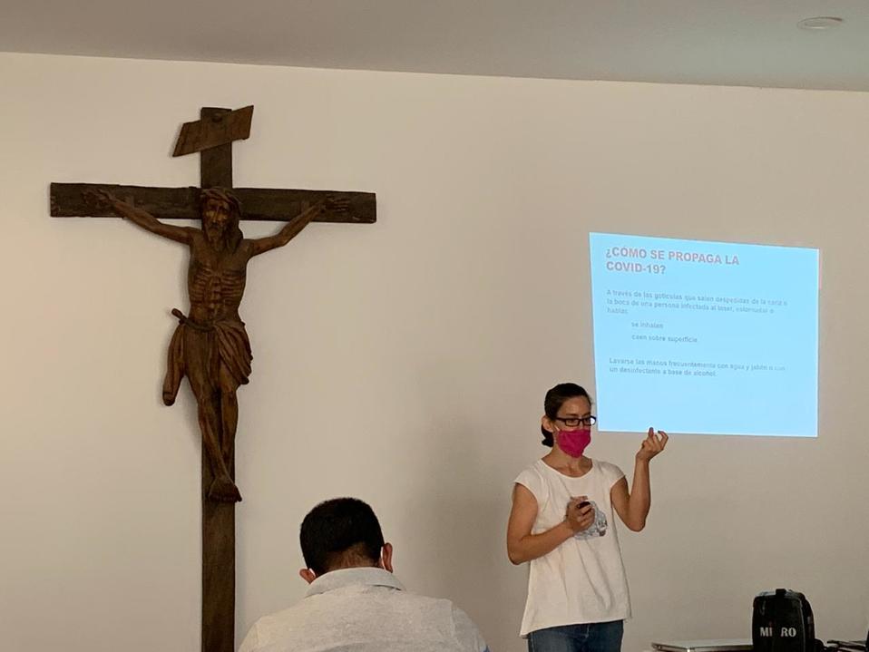 Llevan atención espiritual a enfermos de coronavirus en Celaya