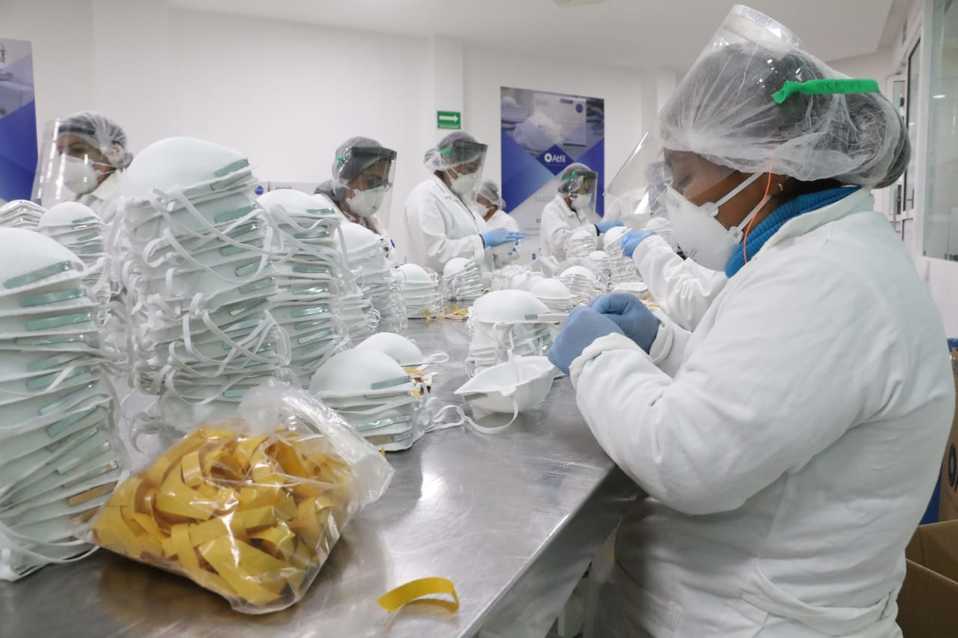 Las 5 mil mascarillas N95 serán distribuidas entre once hospitales covid-19. (Especial)
