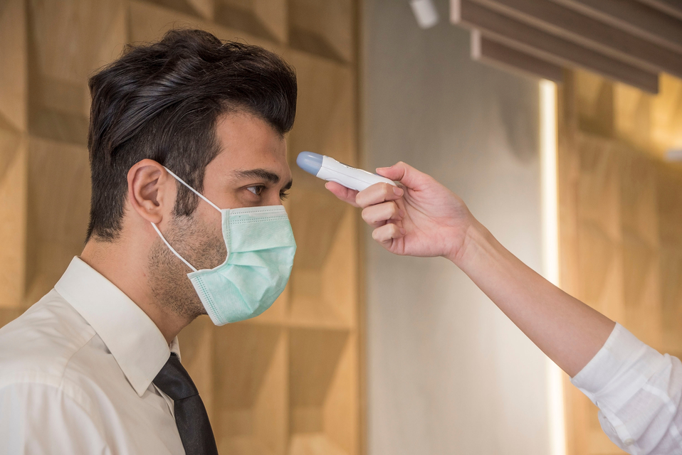 Uso de cámaras térmicas contra el coronavirus (Shutterstock).