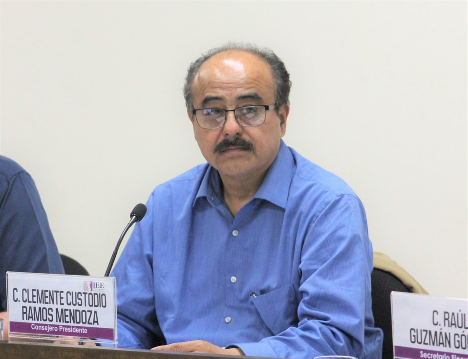 El Consejero Presidente del Instituto Estatal Electoral (IEE) de Baja California, Clemente Custodio Ramos Mendoza, murió esta tarde en la capital del 