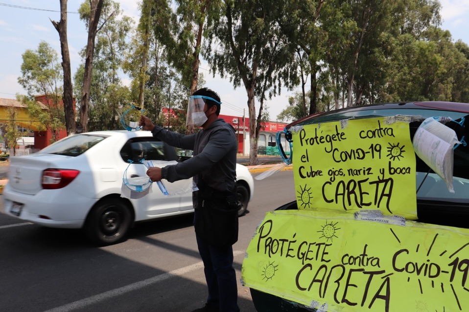 “Estamos aquí ganándonos la vida y fomentando la no propagación del virus, ". (Zuleyma García)