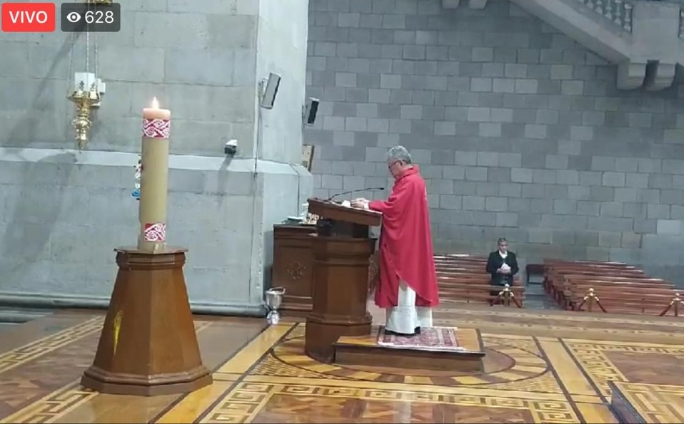 La misa se transmitió en vivo. (Especial)