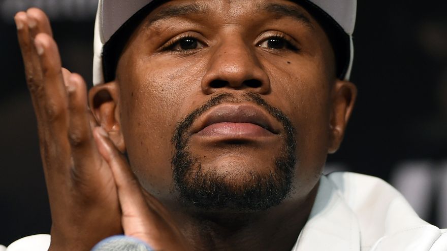 Mayweather se ofrece a pagar funerales de George Floyd (AFP)