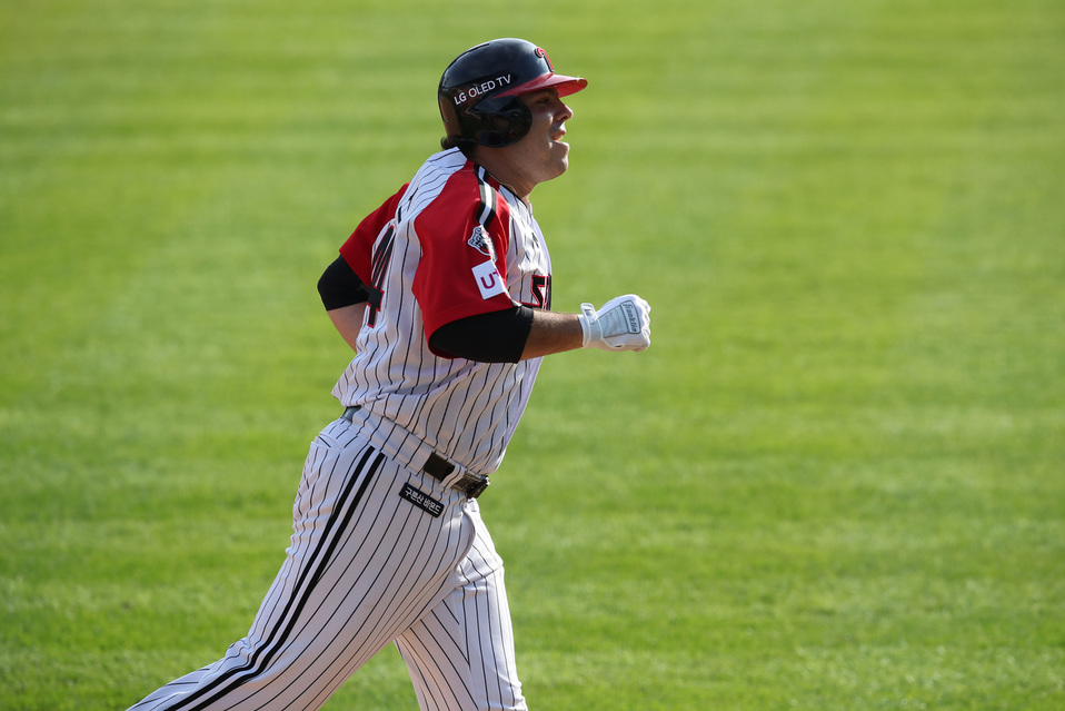 Roberto Ramos, pelotero mexicano de los LG Twins (Especial)