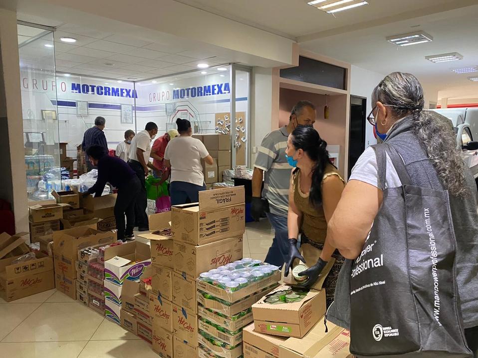 EXTRA A.C. realiza entrega de despensas ante emergencia sanitaria (Erick Breguer)