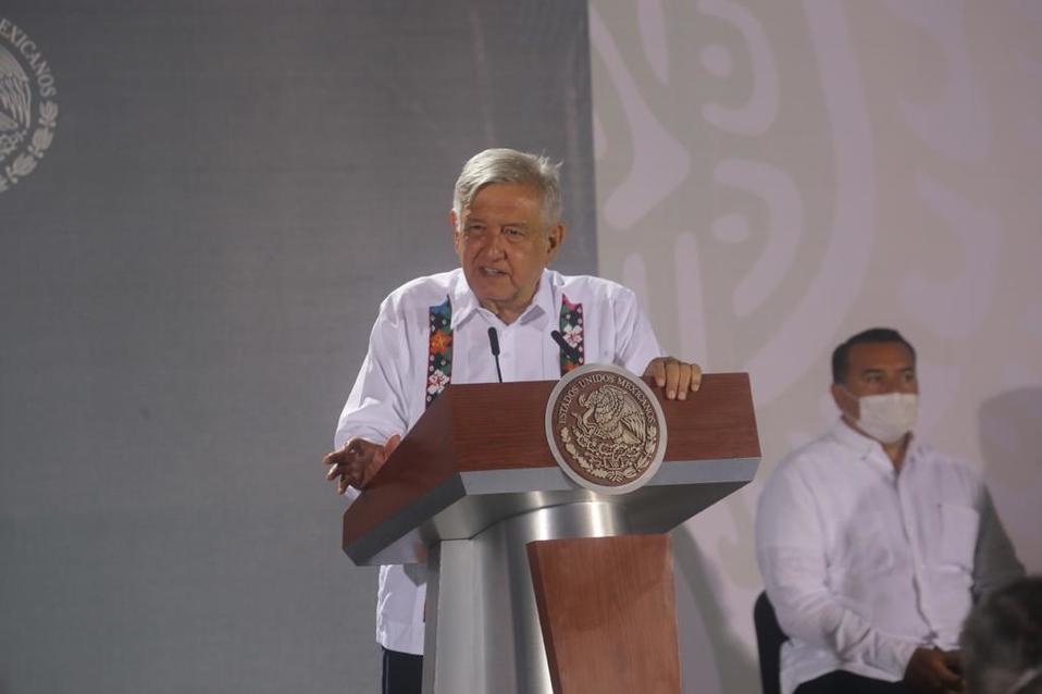 La gira del Presidente por el sureste del país continuará a pesar de todo. (Jorge Carballo)