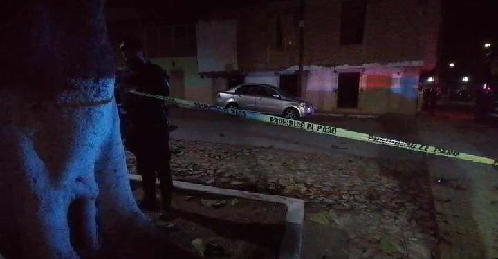 El hombre fue perseguido por calles de Chapala y luego asesinado a balazos (Martín Patiño Segura)