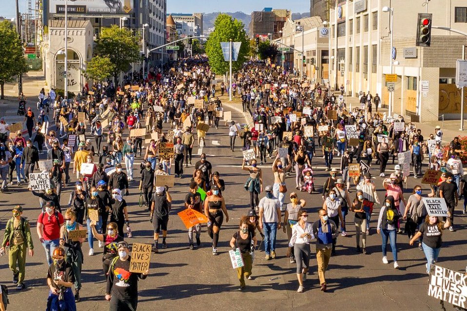 Miles exigen, en varias ciudades de Estados Unidos, justicia para George Floyd. (AP)