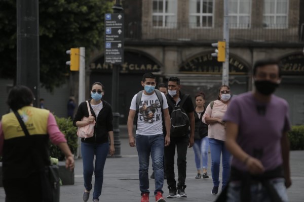 López-Gatell advirtió que no es momento de regresar al espacio público, pues casi todo el país está en semáforo rojo. |Ariana Pérez