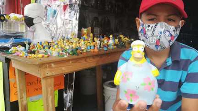 Niño vende colección de Los Simpson para ayudar a su familia por el coronavirus
