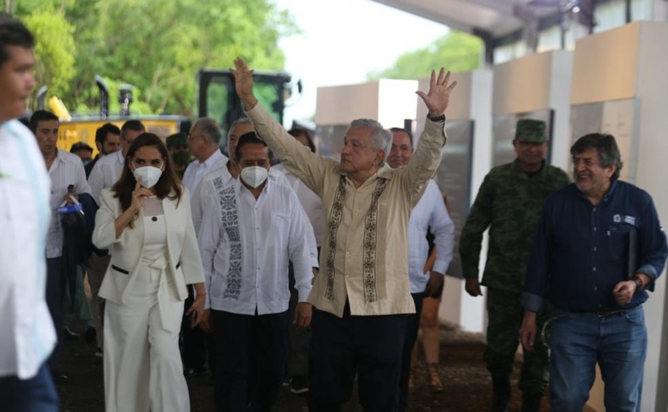 El presidente López Obrador en el banderazo de construcción del Tren Maya. (Jorge Carballo)