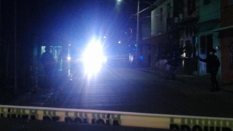 Ataque armado deja un muerto, un lesionado y casa incendiada en colonia Plan Guanajuato, de Irapuato. ESPECIAL.