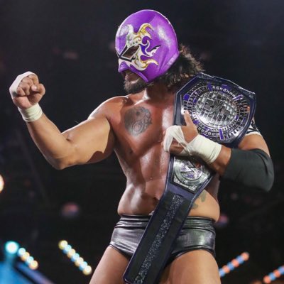 El Hijo del Fantasma, campeón de peso crucero de NXT (Twitter: @hijodelfantasma)