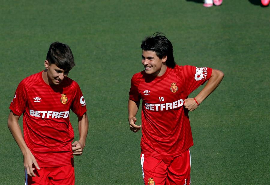Luka Romero durante un entrenamiento con el Mallorca (EFE)