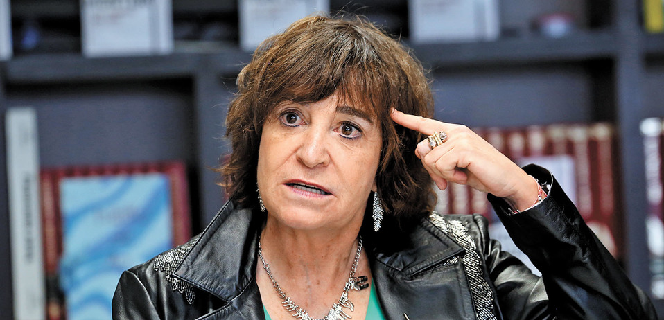 La autora de “La hija del caníbal” espera que “seamos capaces de aprender algo bueno de esta tragedia, aunque no me fío mucho”. (Jorge Carballo)