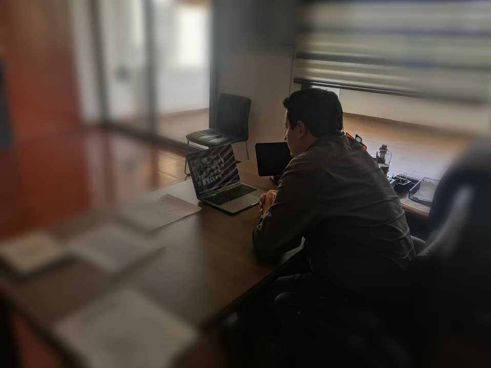 Néstor Núñez prepara retorno de actividades culturales con representantes del gremio. (Especial)