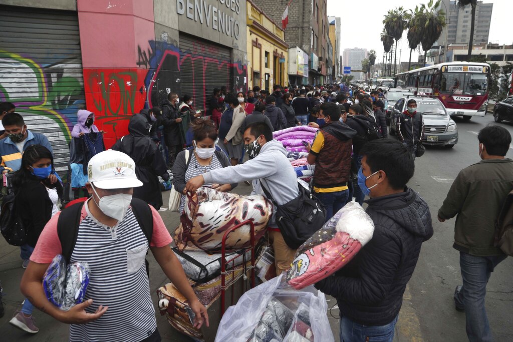 Perú es uno de los países más afectados por la pandemia en AL junto a Brasil, México y Chile. (AP)