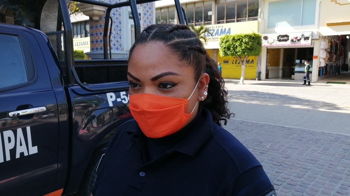 La policía comentó, que esta acción representa una experiencia que la fortalece como persona. (Apolonia Amayo)