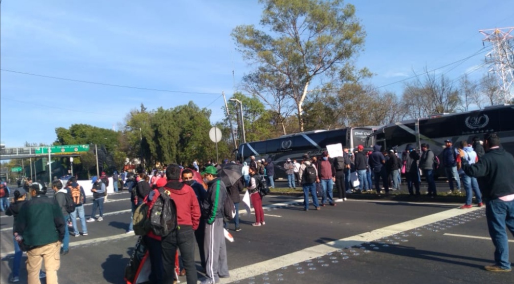 Los trabajadores bloquearán la avenida hasta tener un diálogo con las autoridades. (César Velázquez)