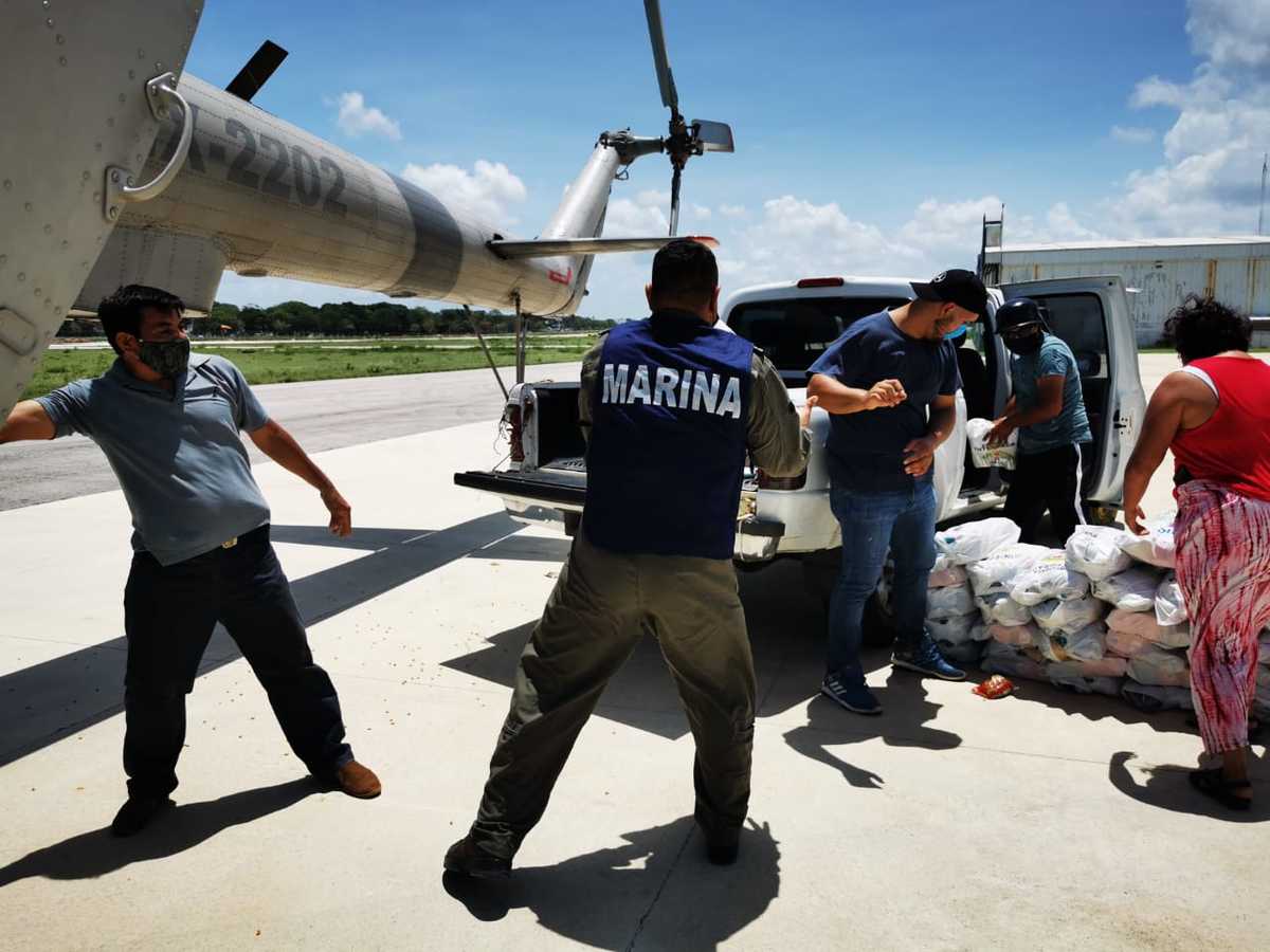 La Marina desplegó un helicóptero MI-17 con elementos navales y de la Coordinación Estatal de Protección Civil de Quintana Roo