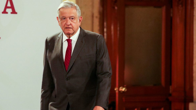 AMLO va contra empresas factureras