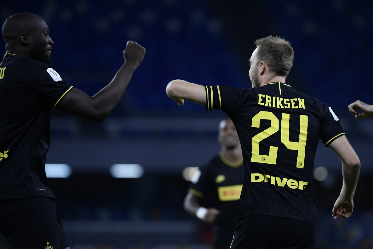 Christian Eriksen marcó gol olímpico para el Inter de Milán (AFP)