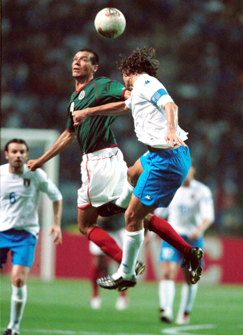 Jared Borgetti y su golazo ante Italia en el Mundial de Corea-Japón 2002 (Mexsport)